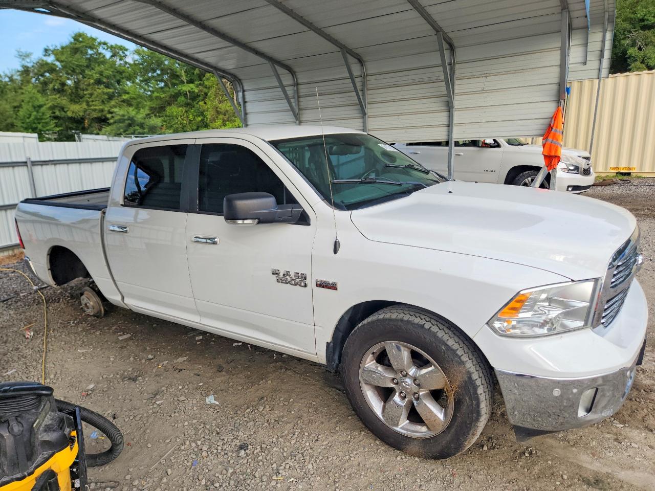 2017 RAM 1500 SLT — снимка 4
