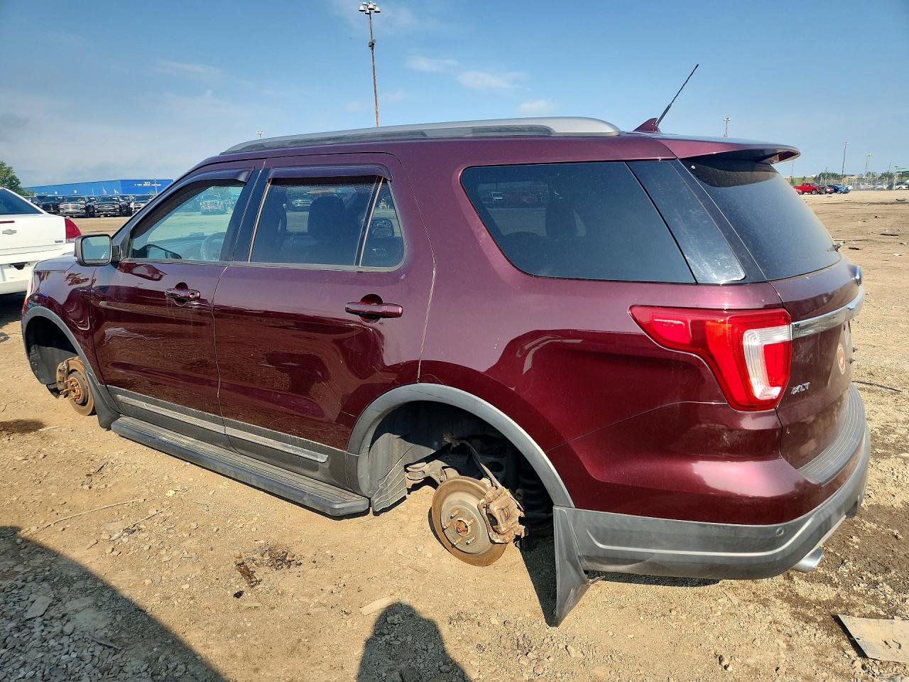 2019 FORD EXPLORER XLT — снимка 2