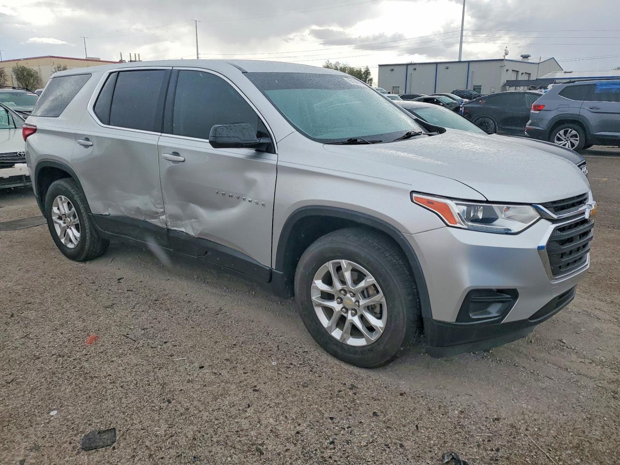2019 CHEVROLET TRAVERSE LS — снимка 4