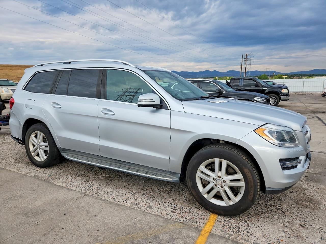 2013 MERCEDES-BENZ GL 450 4MATIC — снимка 4