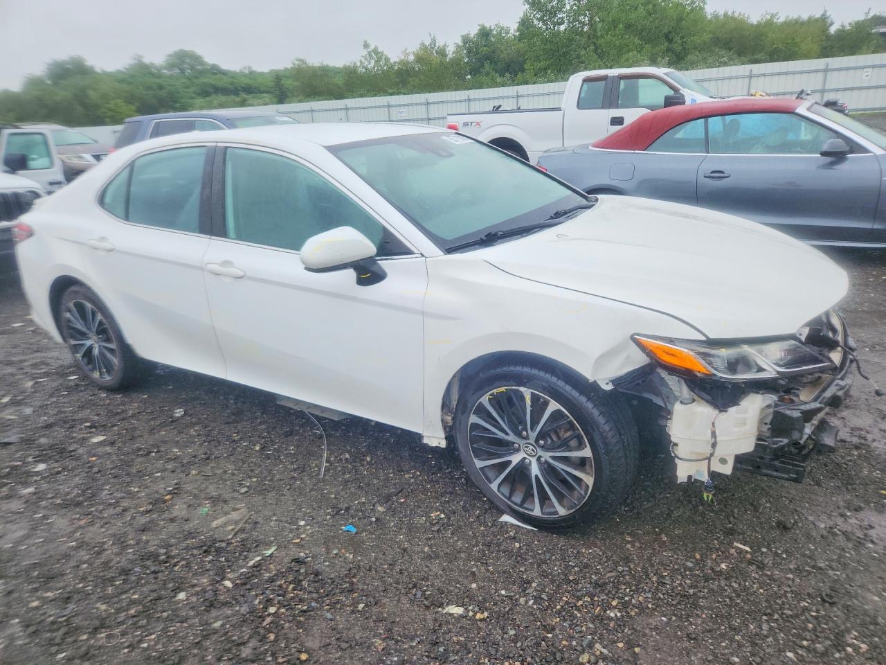 2019 TOYOTA CAMRY SE — снимка 4