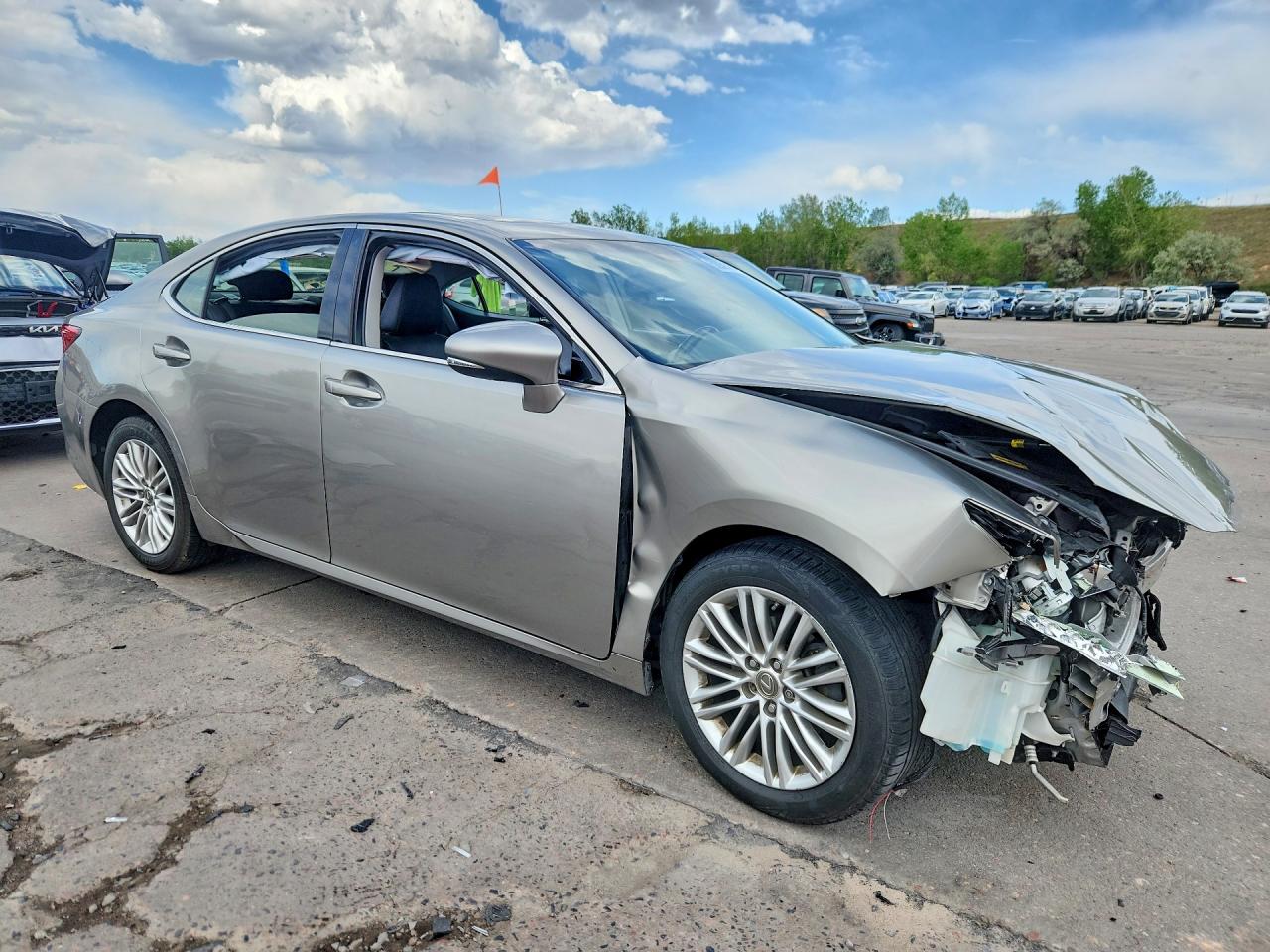 2015 LEXUS ES 350 — снимка 4