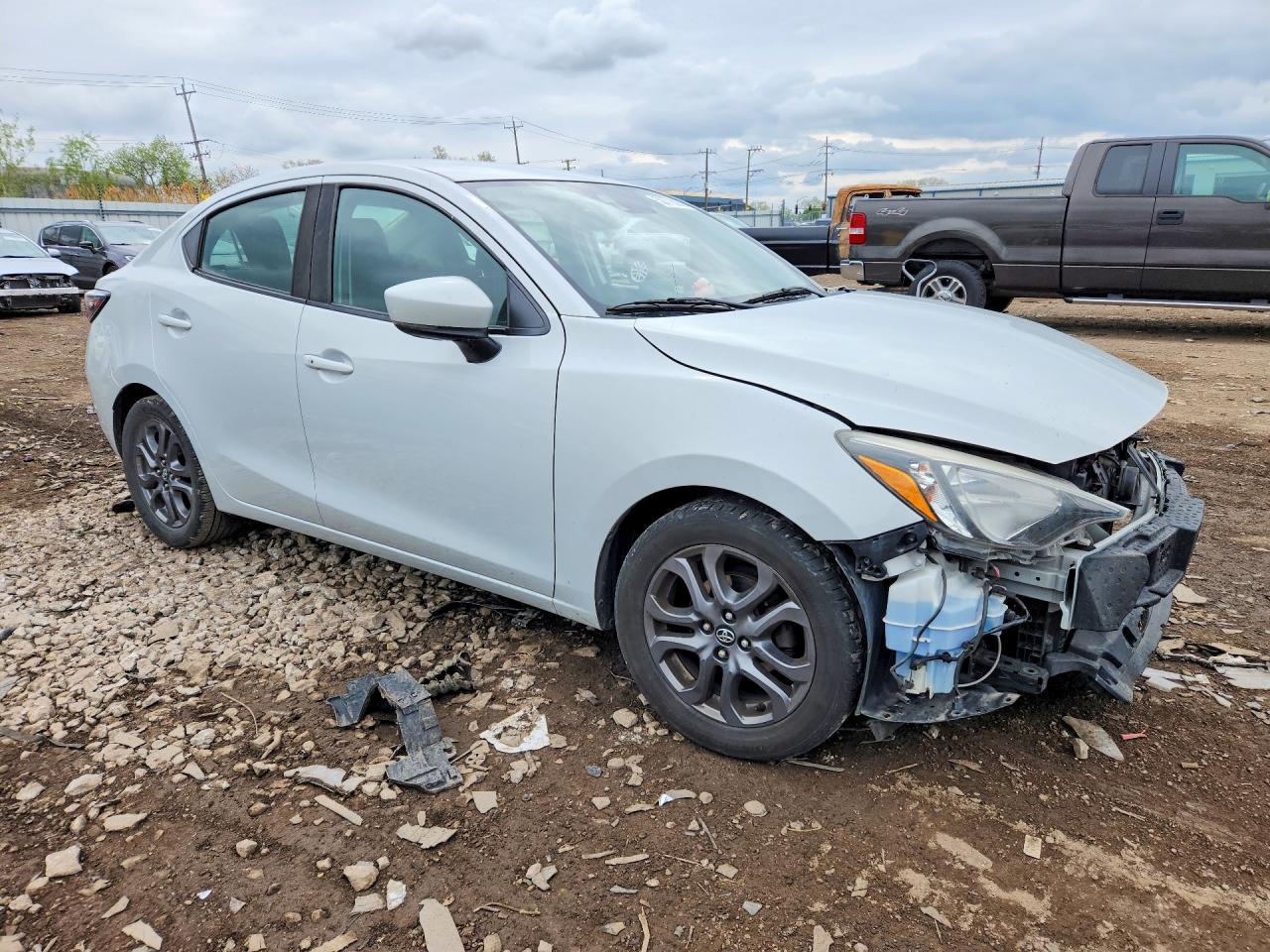 2019 TOYOTA YARIS LE — снимка 4