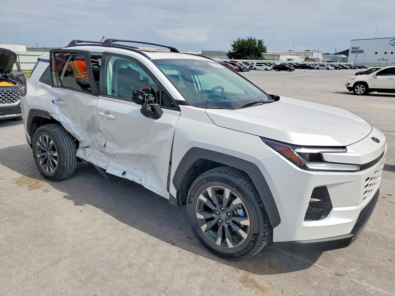 2026 TOYOTA RAV4 LIMITED — снимка 4