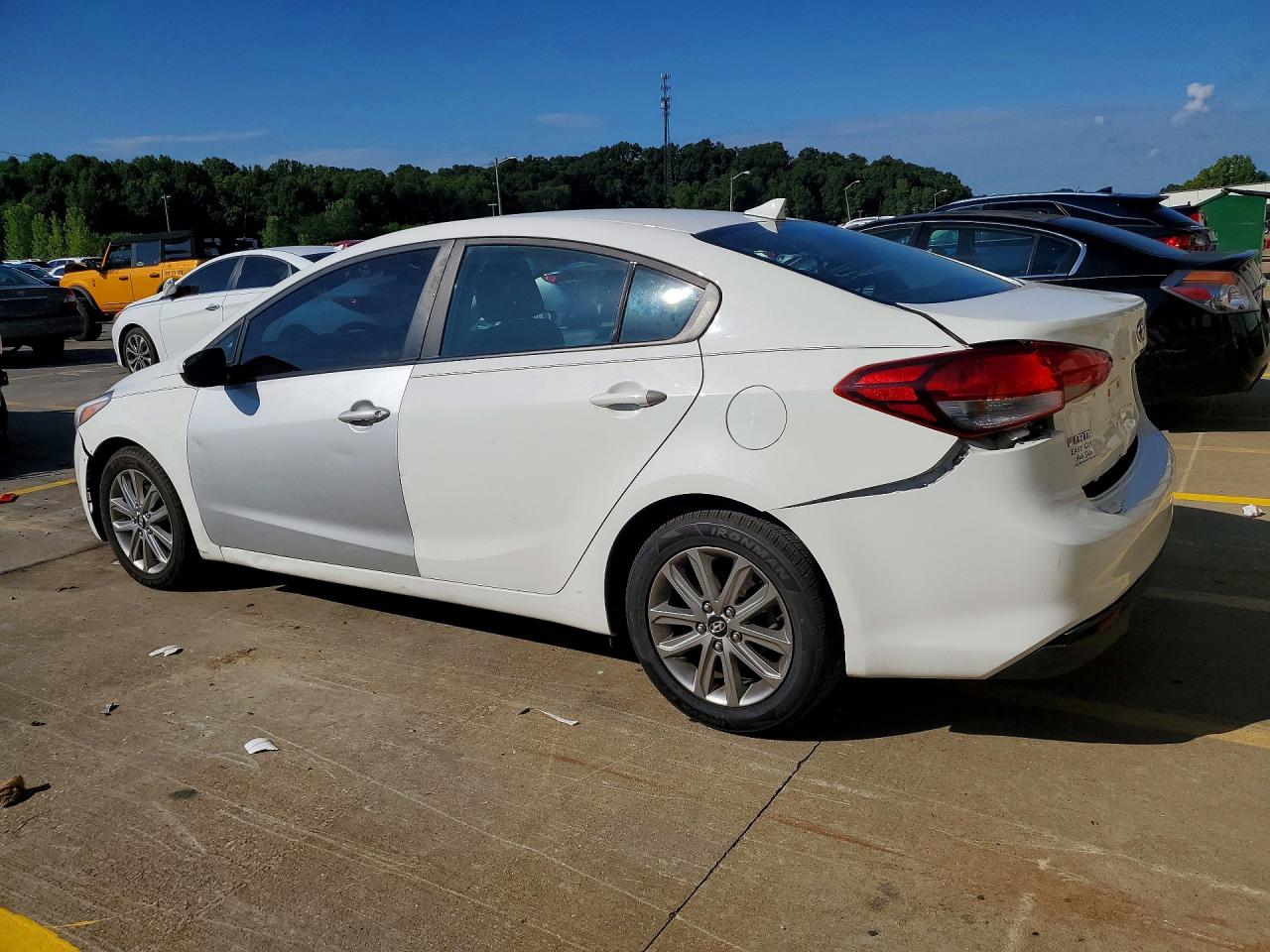 2017 KIA FORTE LX — снимка 2