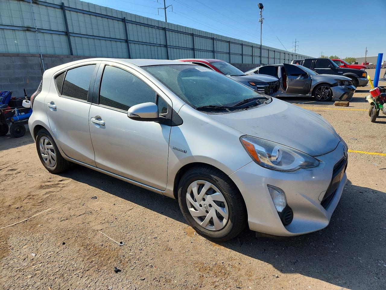 2015 TOYOTA PRIUS C TWO — снимка 4