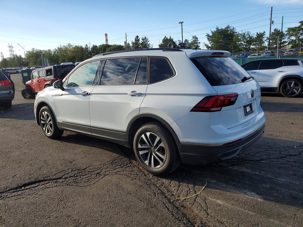 2024 VOLKSWAGEN TIGUAN S — снимка 2