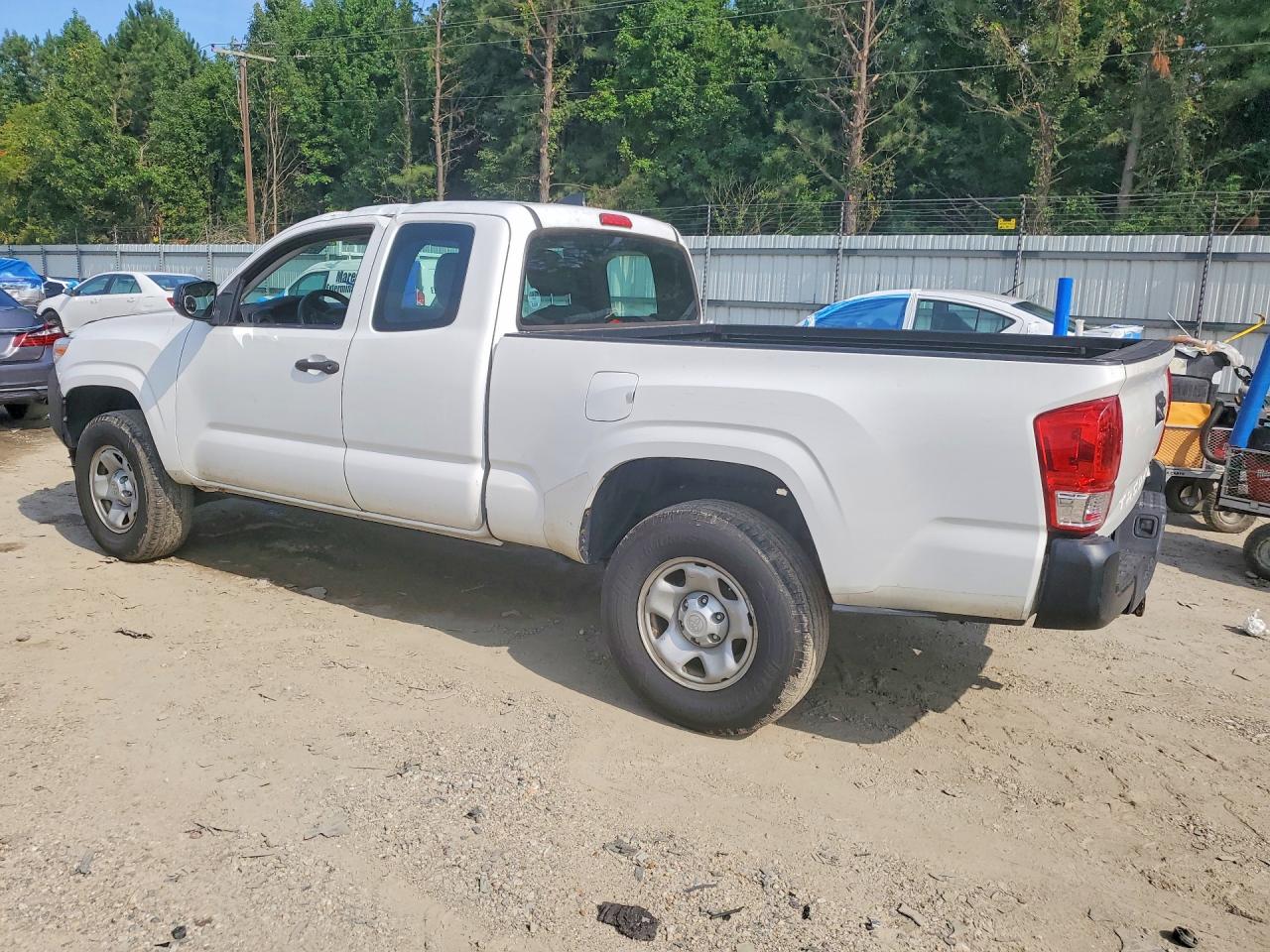 2016 TOYOTA TACOMA SR — снимка 2