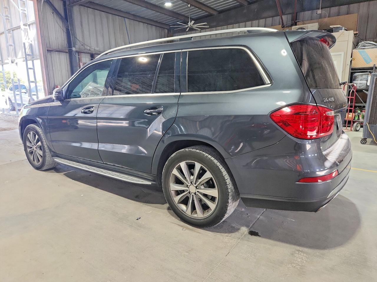 2013 MERCEDES-BENZ GL 450 4MATIC — снимка 2
