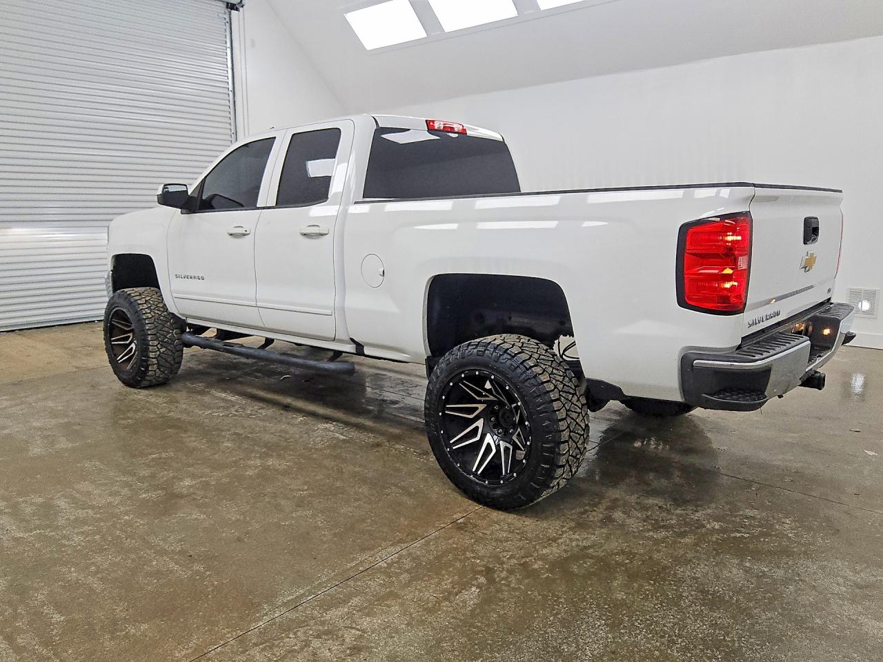 2019 CHEVROLET SILVERADO LD C1500 LT — снимка 2