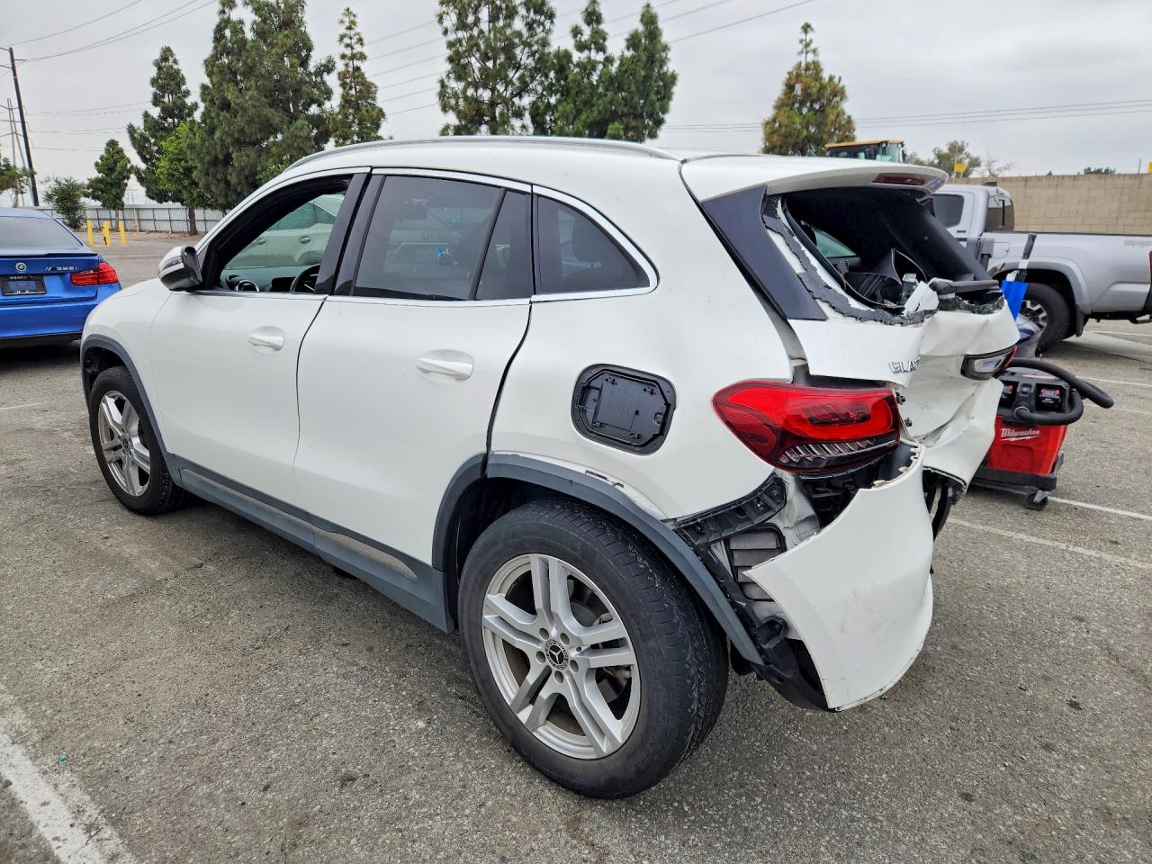 2021 MERCEDES-BENZ GLA 250 — снимка 2
