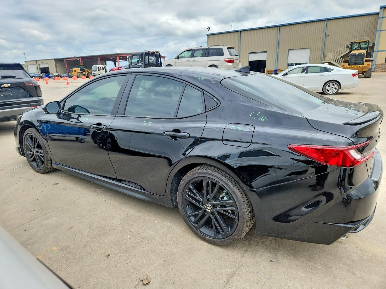 2026 TOYOTA CAMRY NIGHTSHADE — снимка 2