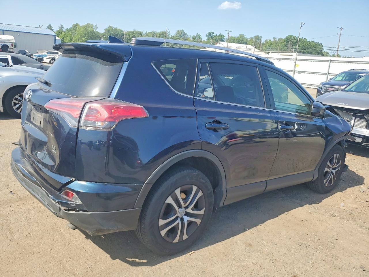 2017 TOYOTA RAV4 LE — снимка 3