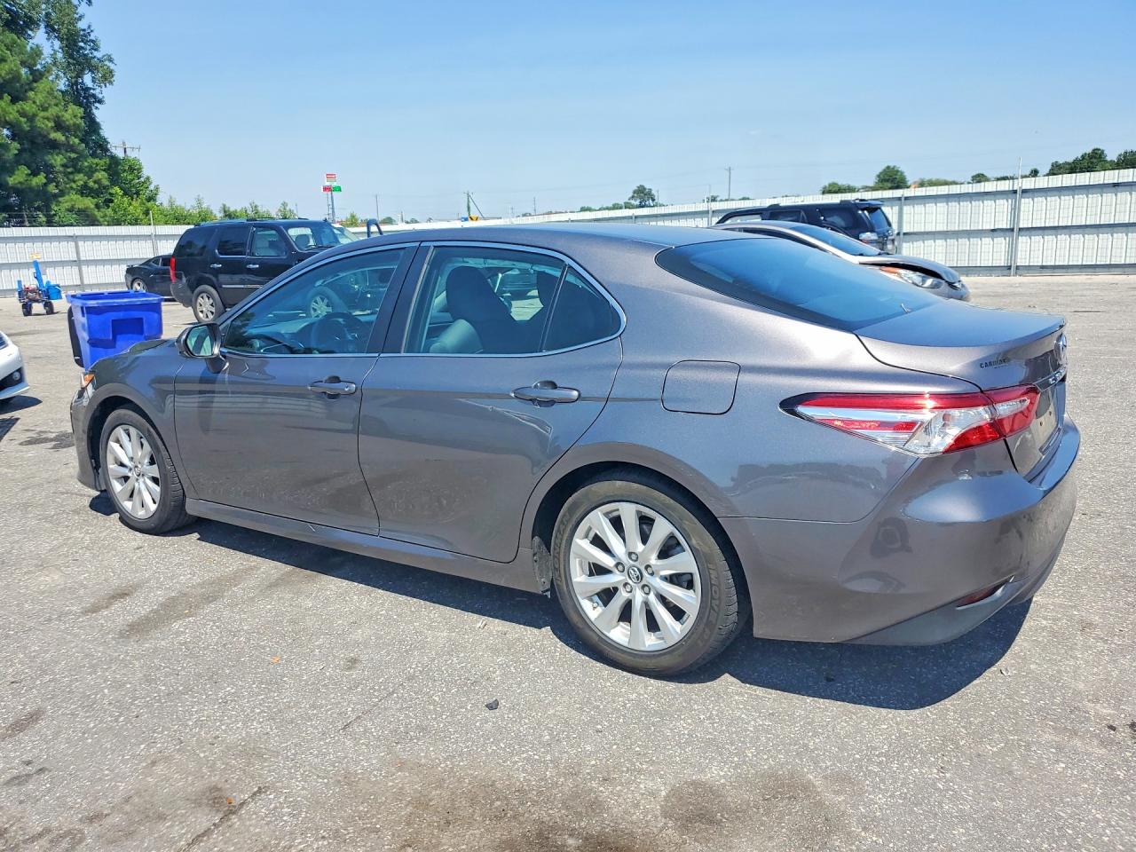 2018 TOYOTA CAMRY LE — снимка 2