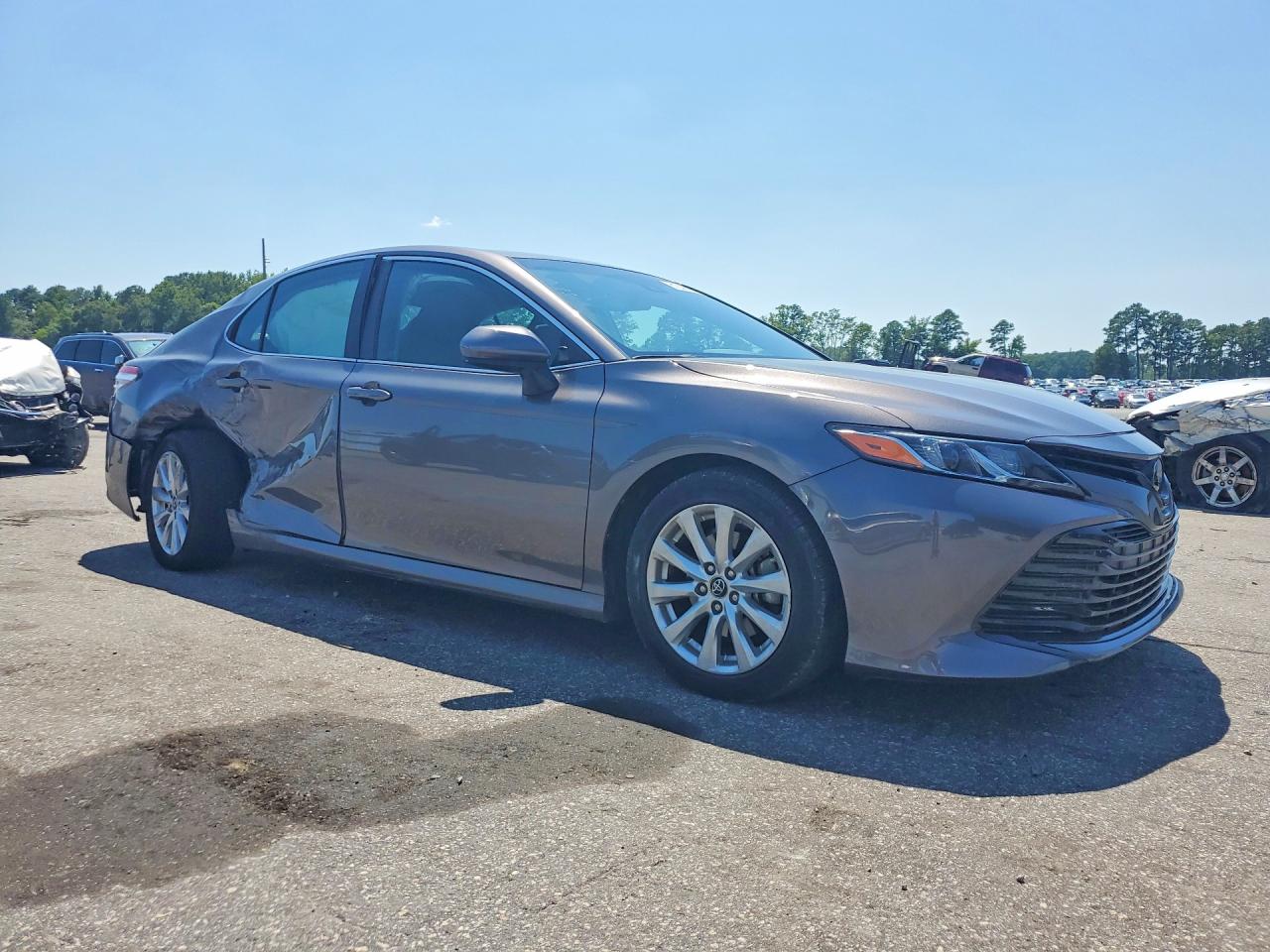 2018 TOYOTA CAMRY LE — снимка 4