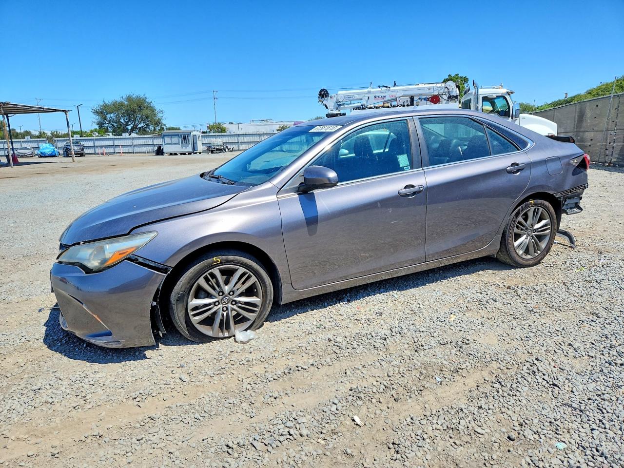 2017 TOYOTA CAMRY SE