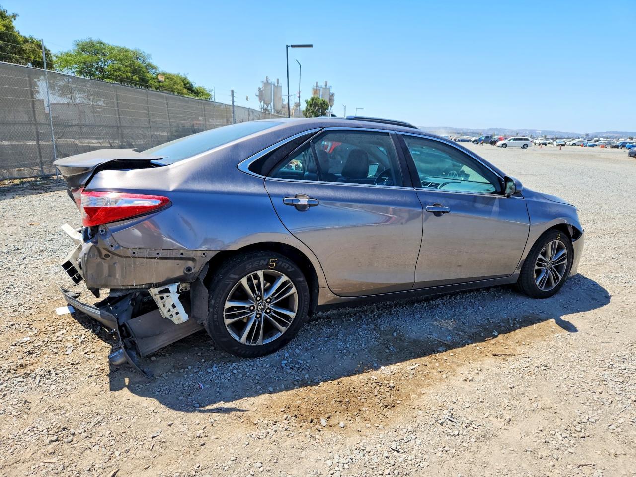 2017 TOYOTA CAMRY SE — снимка 3