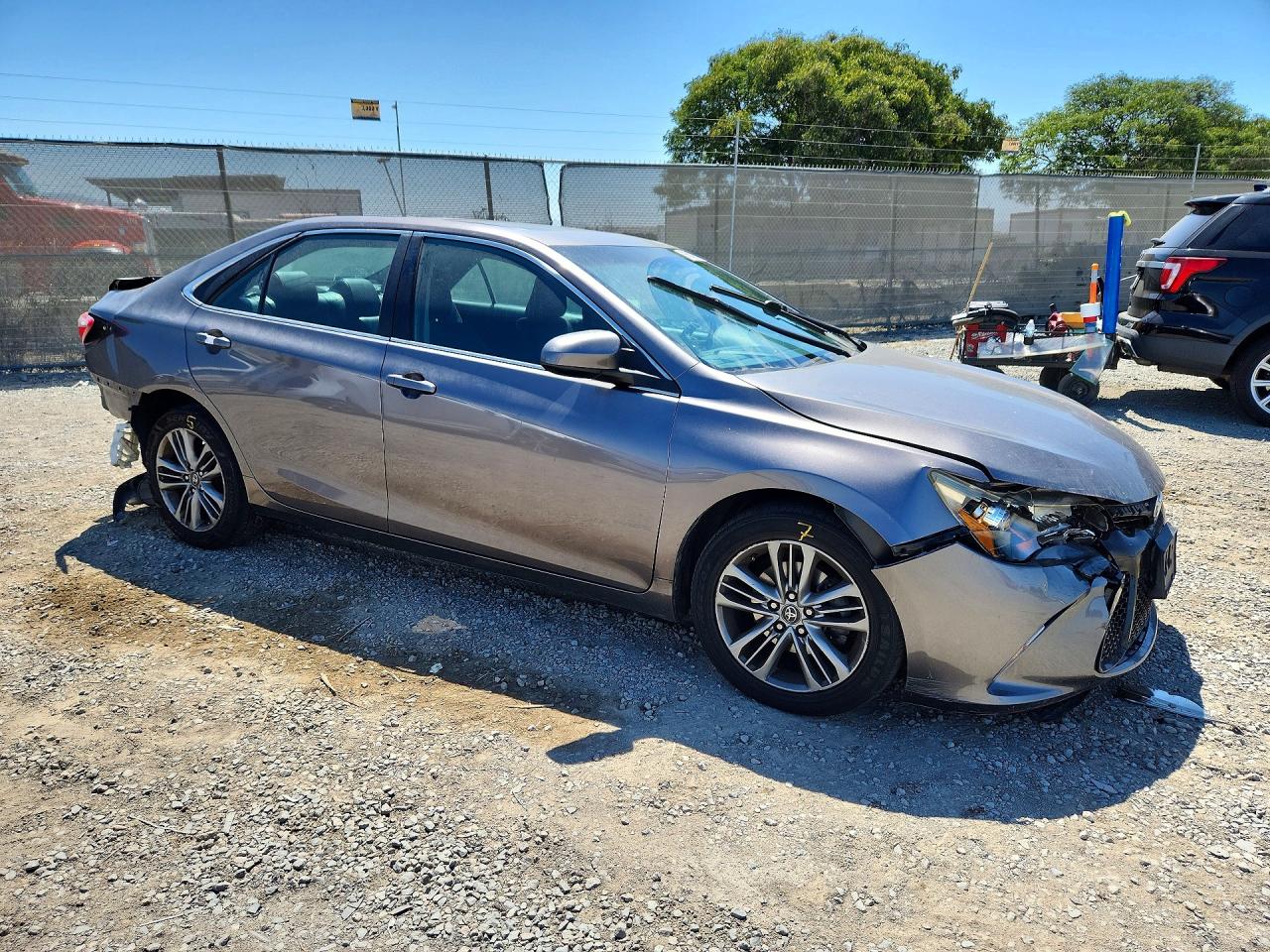 2017 TOYOTA CAMRY SE — снимка 4