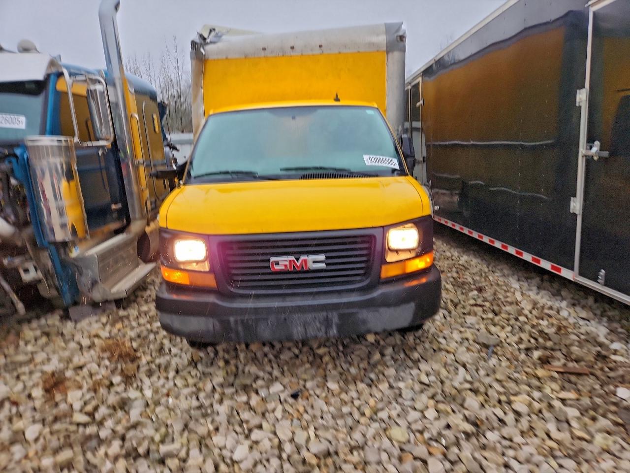 2017 GMC SAVANA CUTAWAY G3500 — снимка 5