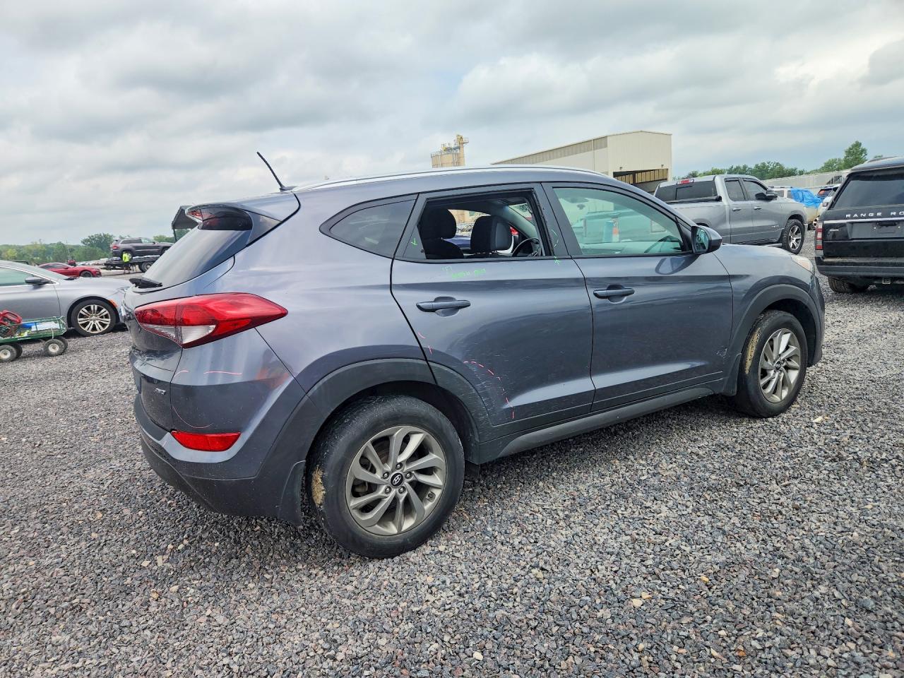 2016 HYUNDAI TUCSON SE — снимка 3