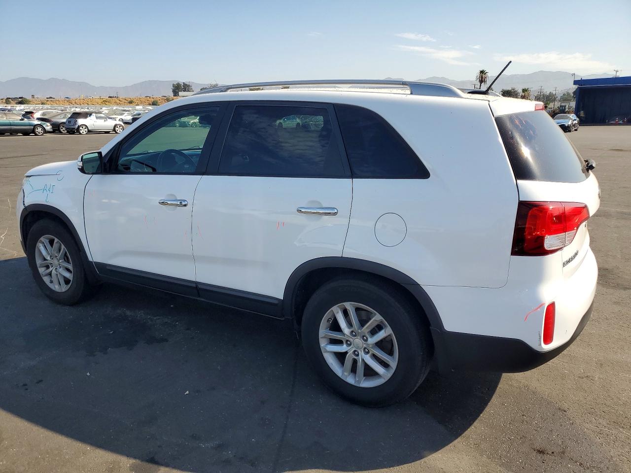2015 KIA SORENTO LX — снимка 2