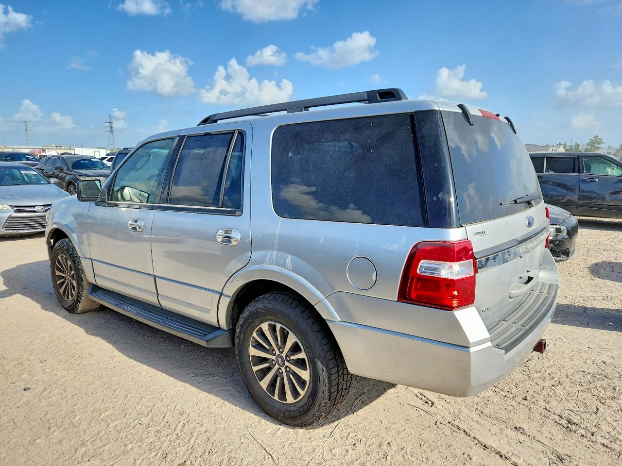 2017 FORD EXPEDITION XLT — снимка 2