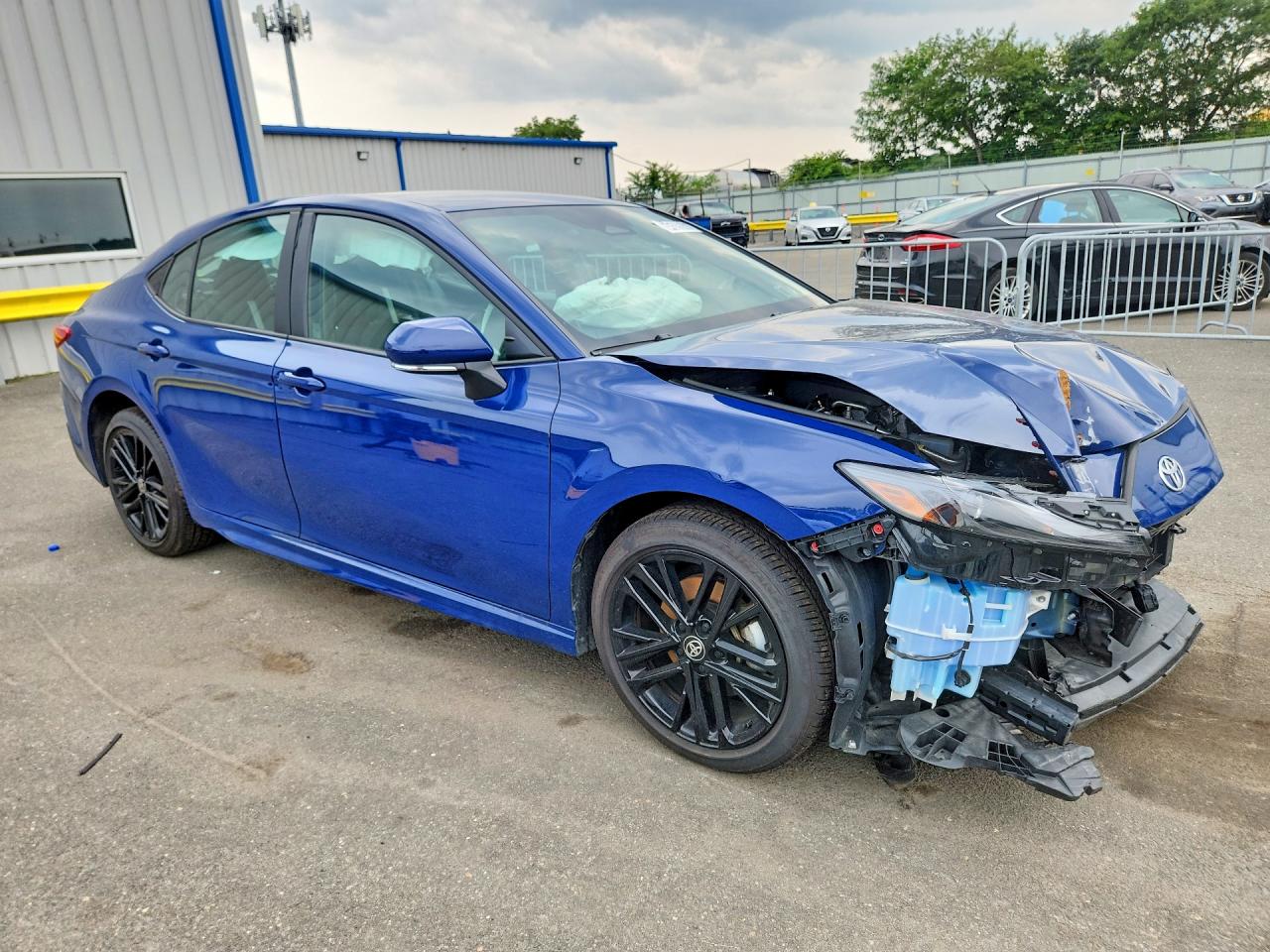 2026 TOYOTA CAMRY SE — снимка 4