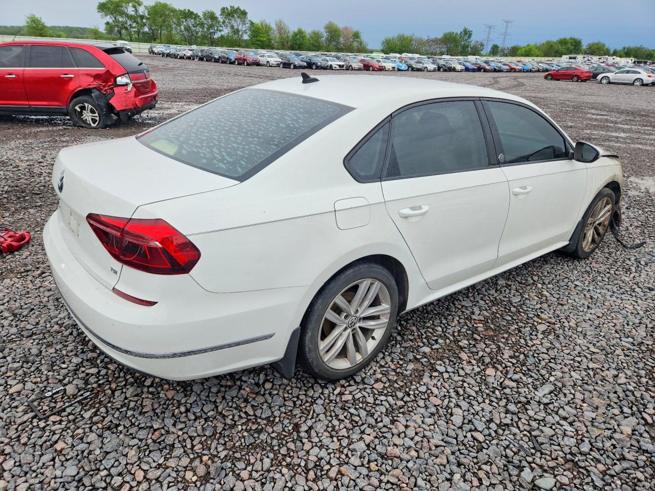 2019 VOLKSWAGEN PASSAT WOLFSBURG — снимка 3