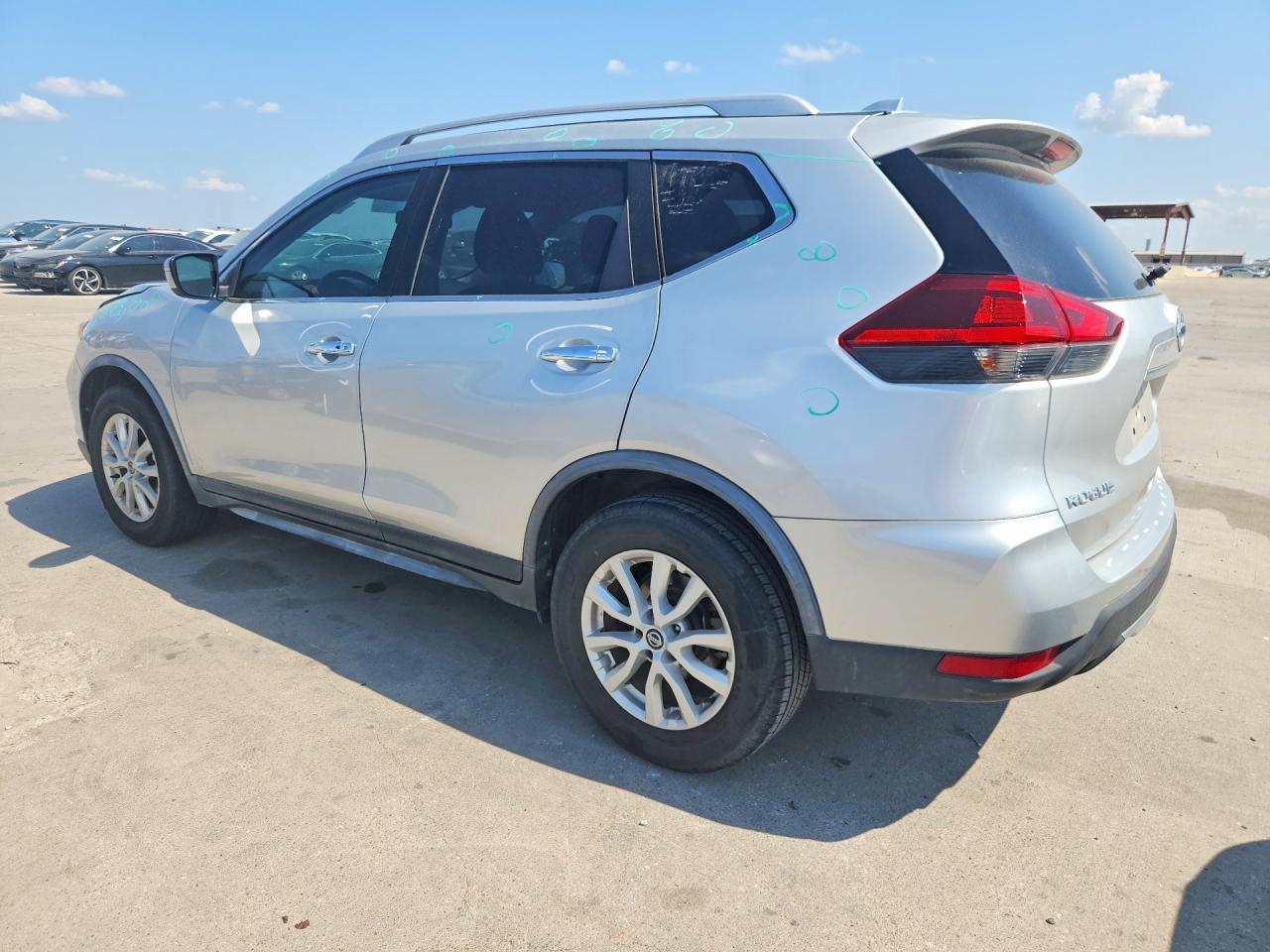 2018 NISSAN ROGUE SV — снимка 2