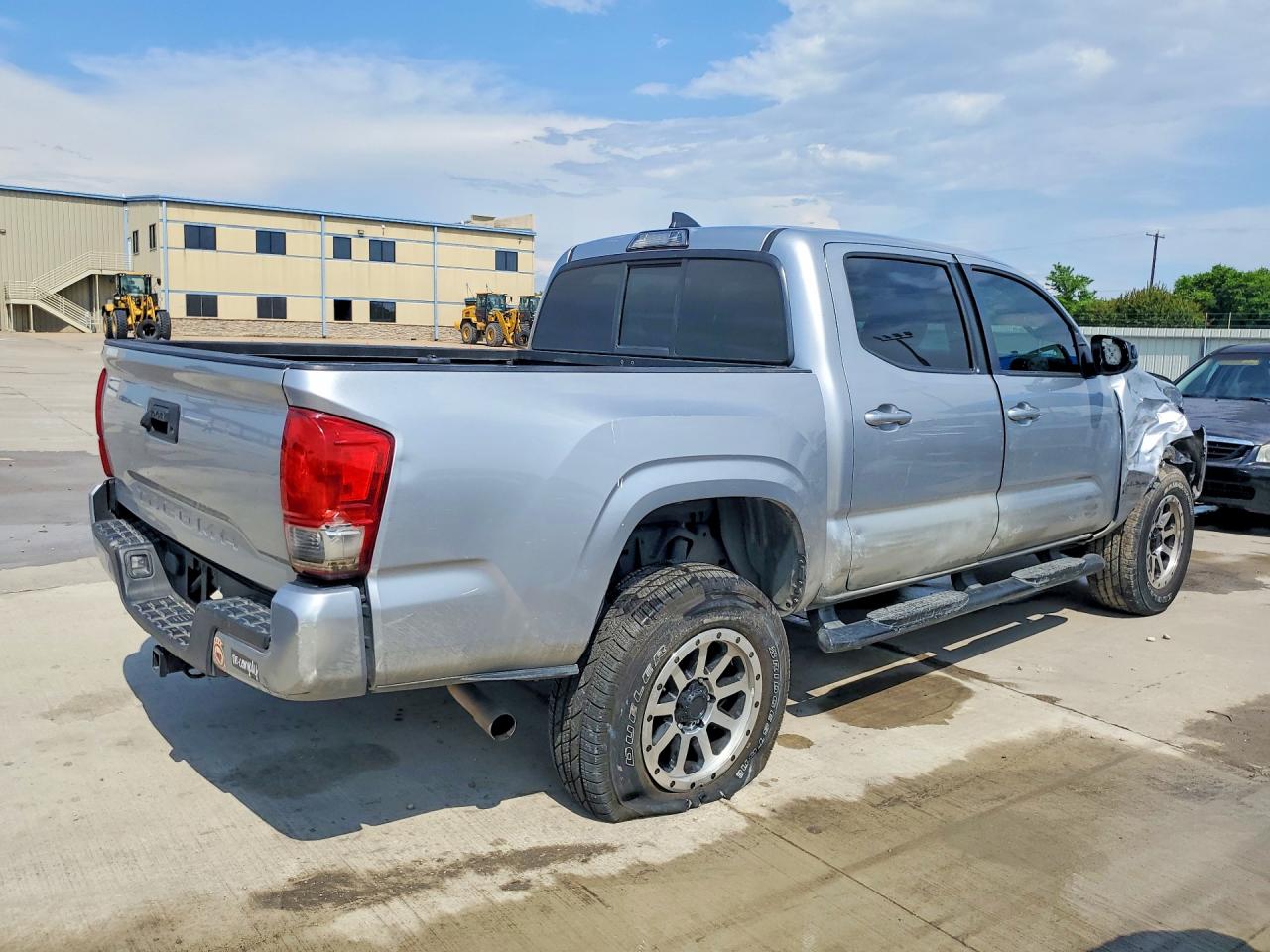 2017 TOYOTA TACOMA SR — снимка 3