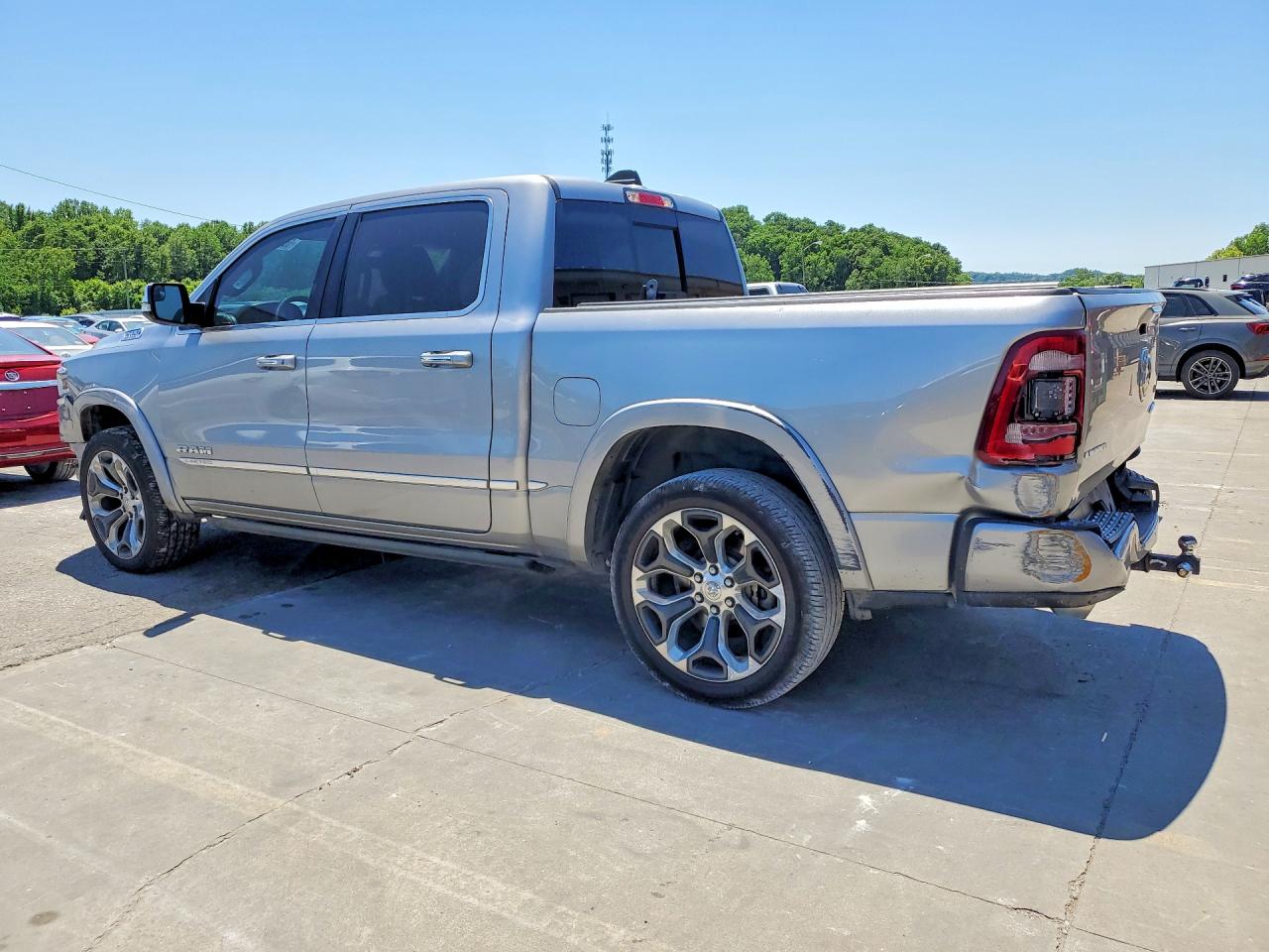 2020 RAM 1500 LIMITED — снимка 2