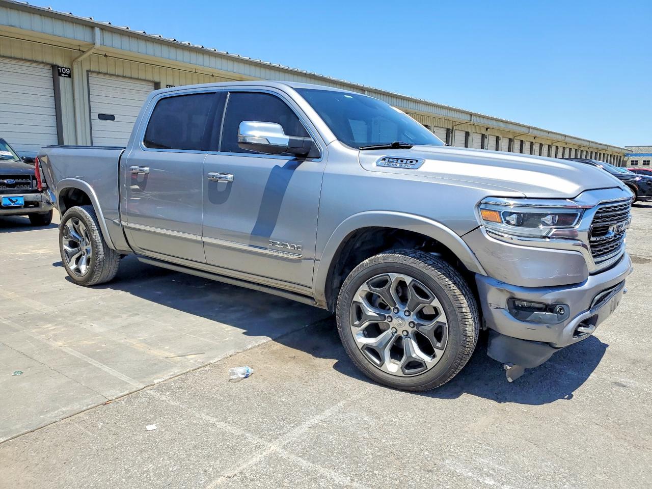 2020 RAM 1500 LIMITED — снимка 4