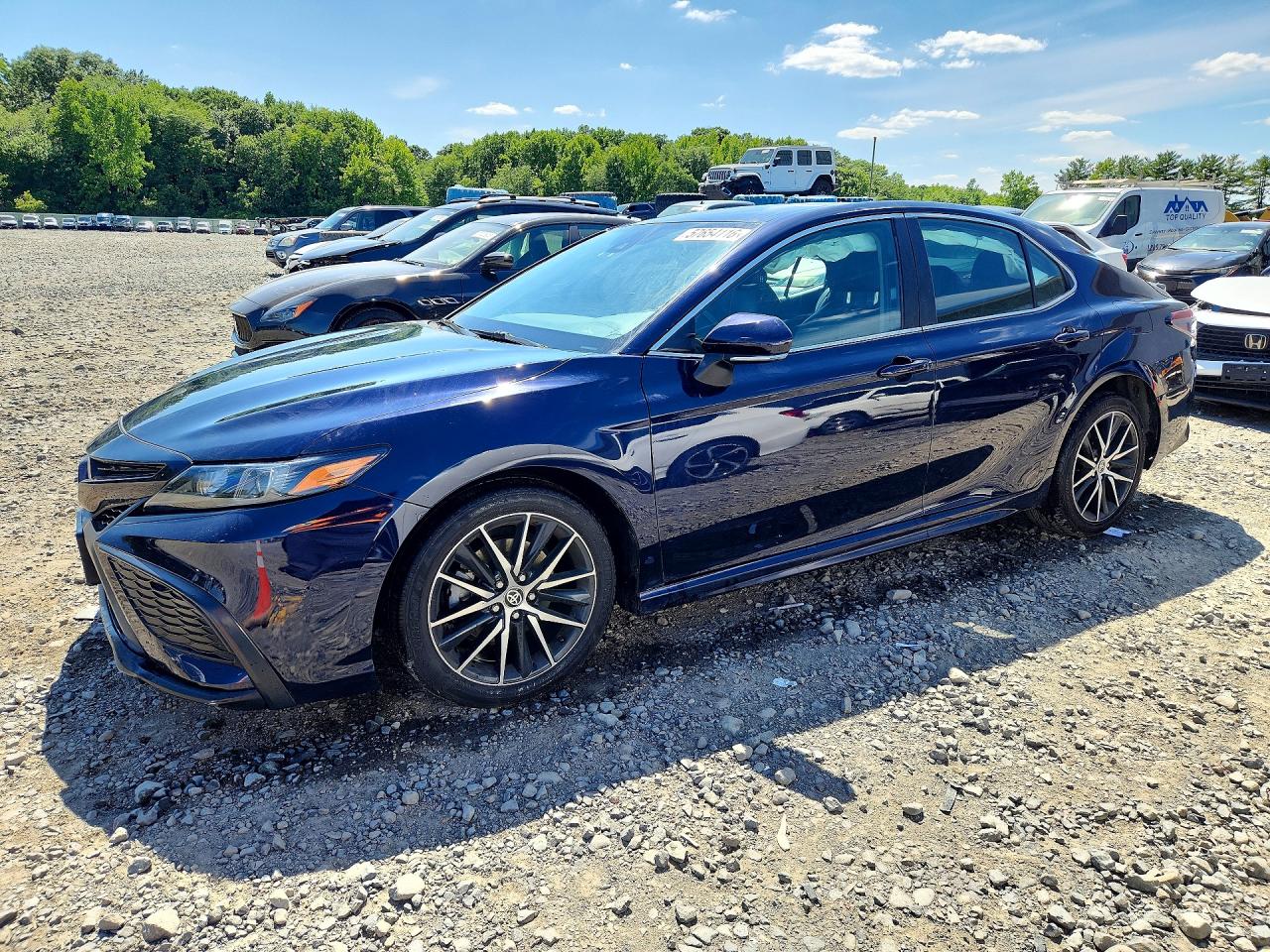 2021 TOYOTA CAMRY SE