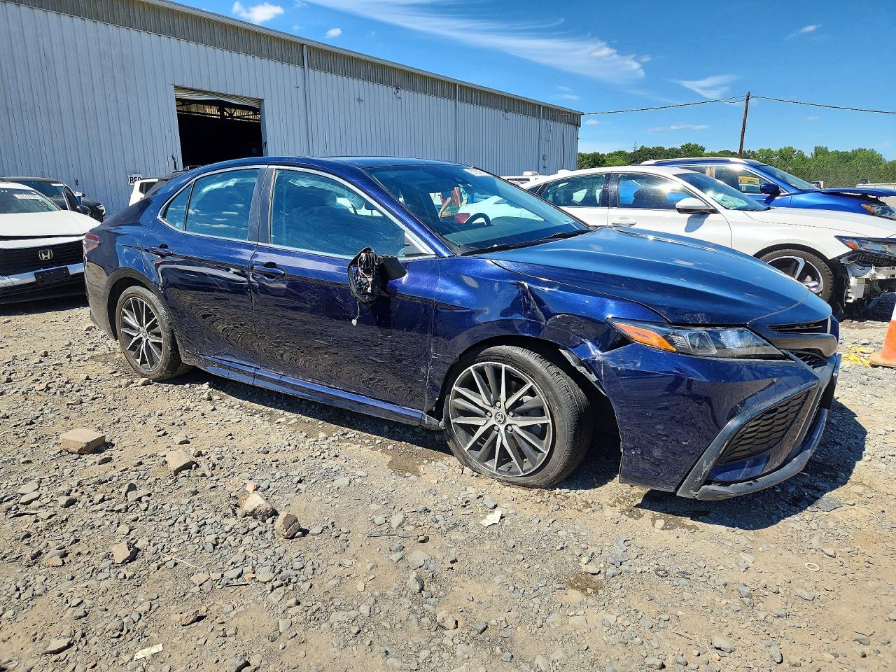 2021 TOYOTA CAMRY SE — снимка 4