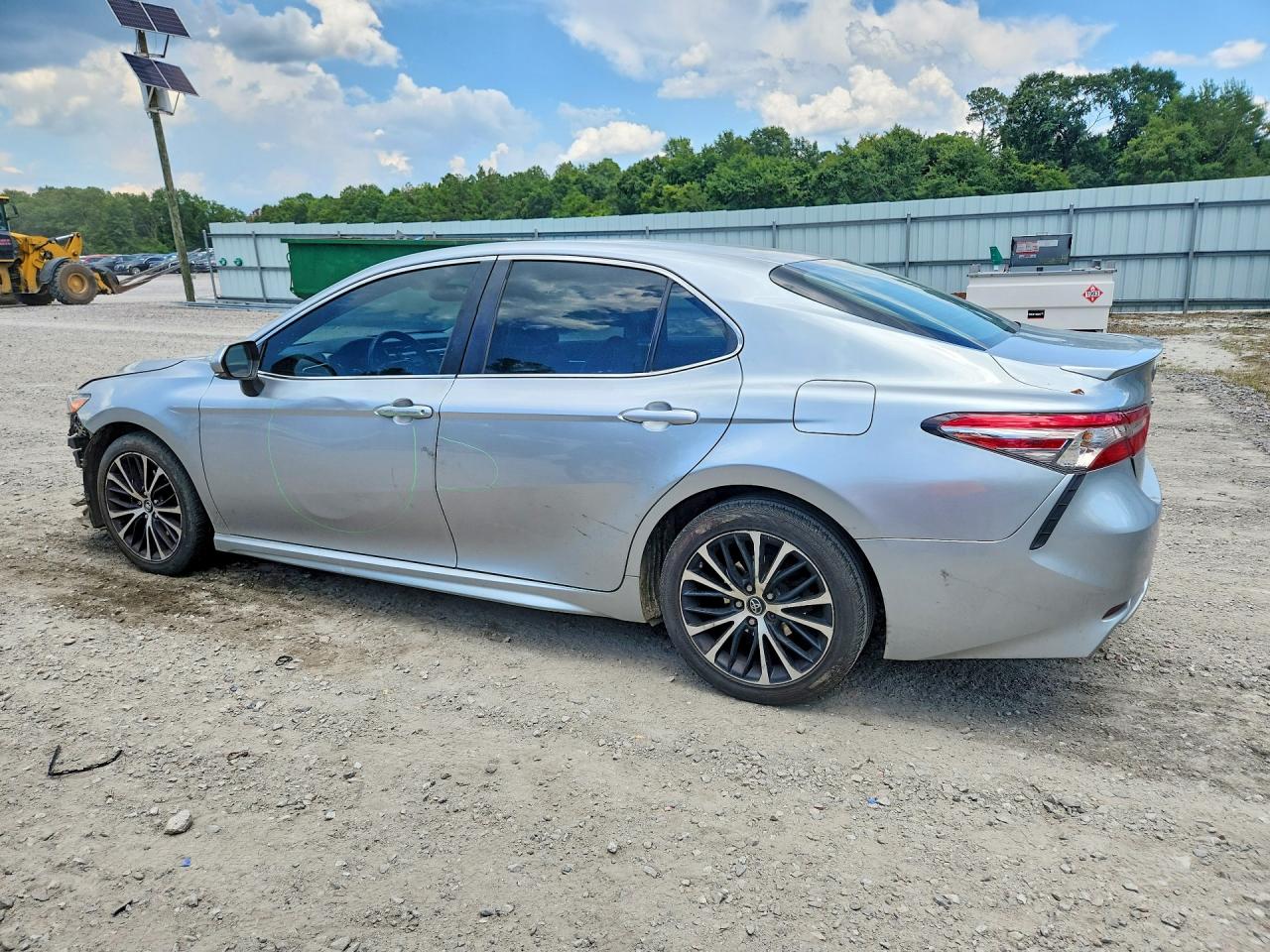 2018 TOYOTA CAMRY SE — снимка 2