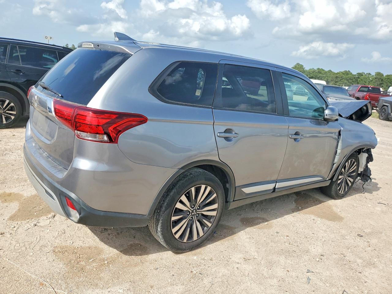 2019 MITSUBISHI OUTLANDER SE — снимка 3