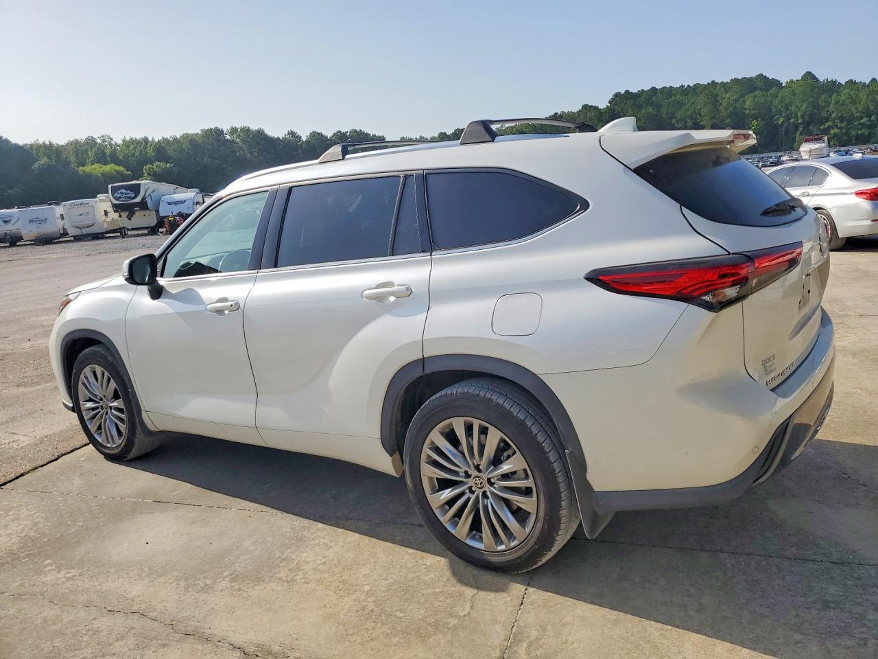 2020 TOYOTA HIGHLANDER LIMITED — снимка 2