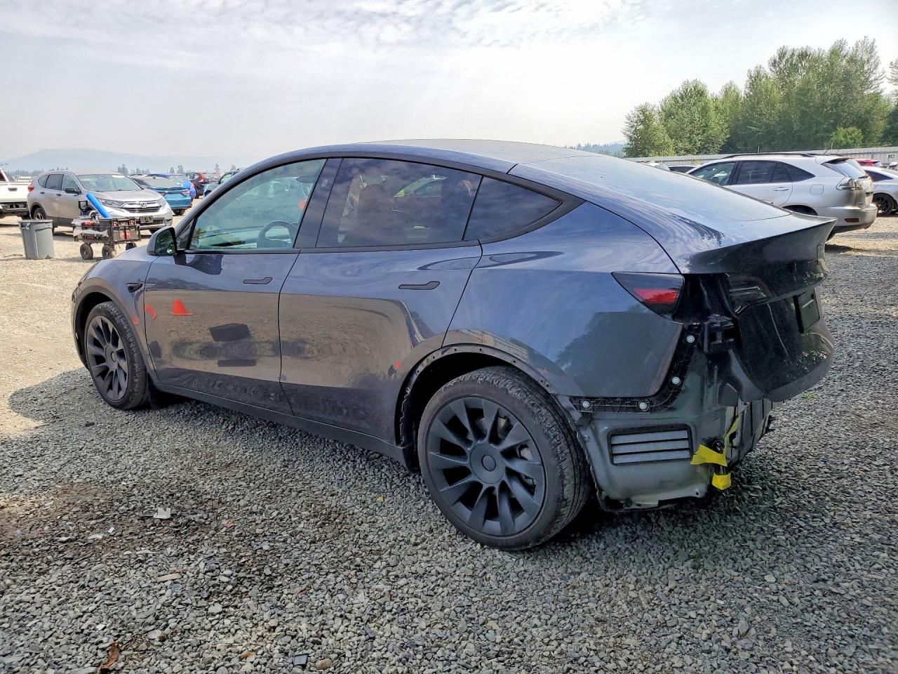 2023 TESLA MODEL Y — снимка 2