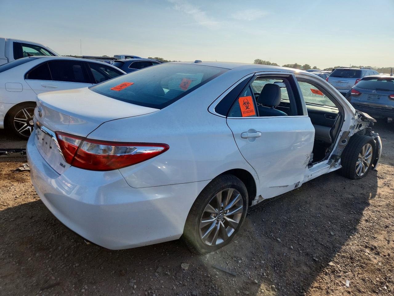 2017 TOYOTA CAMRY XLE — снимка 3