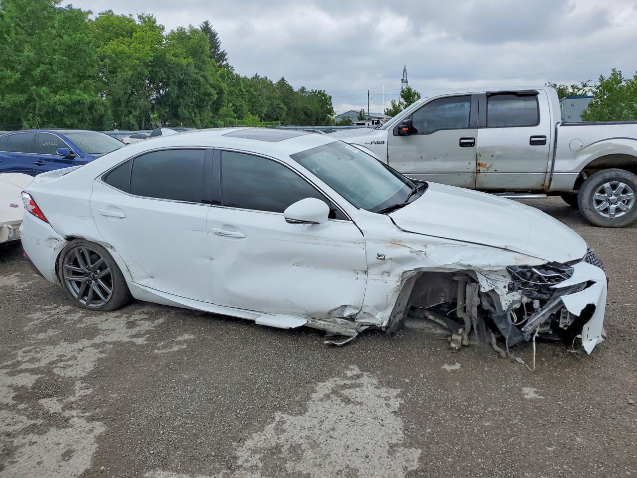2019 LEXUS IS 350 — снимка 4