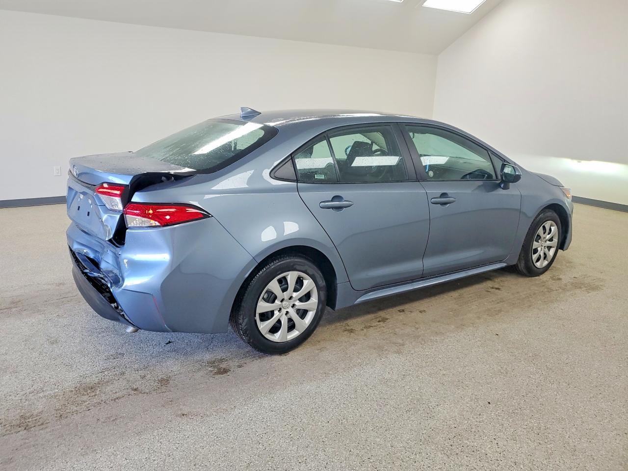 2026 TOYOTA COROLLA LE — снимка 3