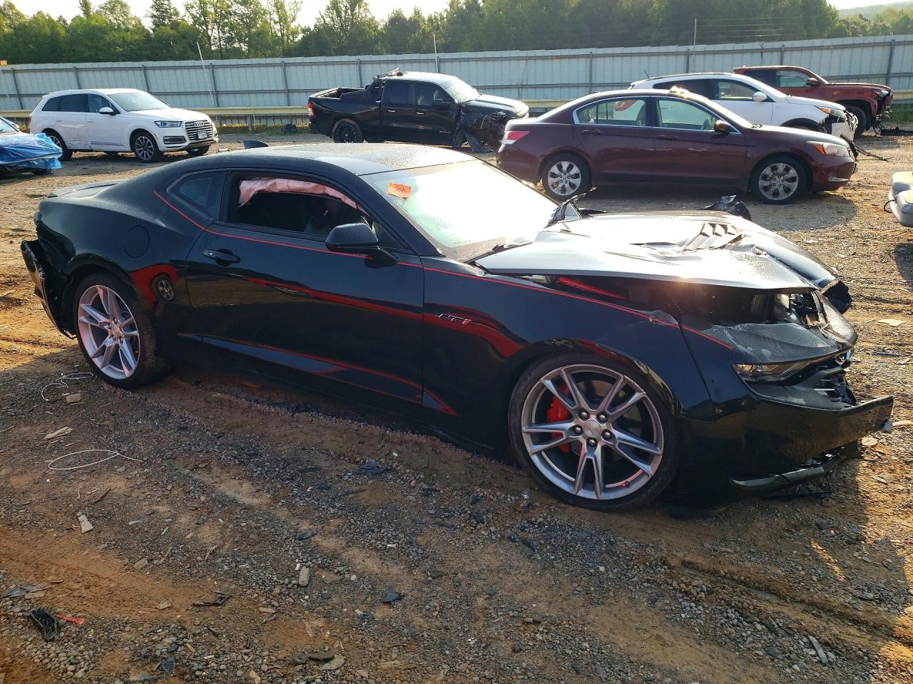2021 CHEVROLET CAMARO LT1 — снимка 4