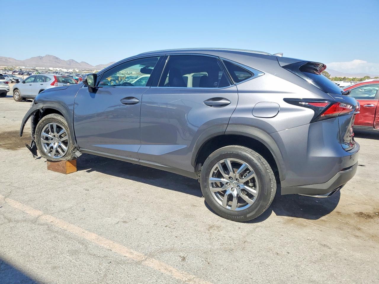2015 LEXUS NX 200T — снимка 2
