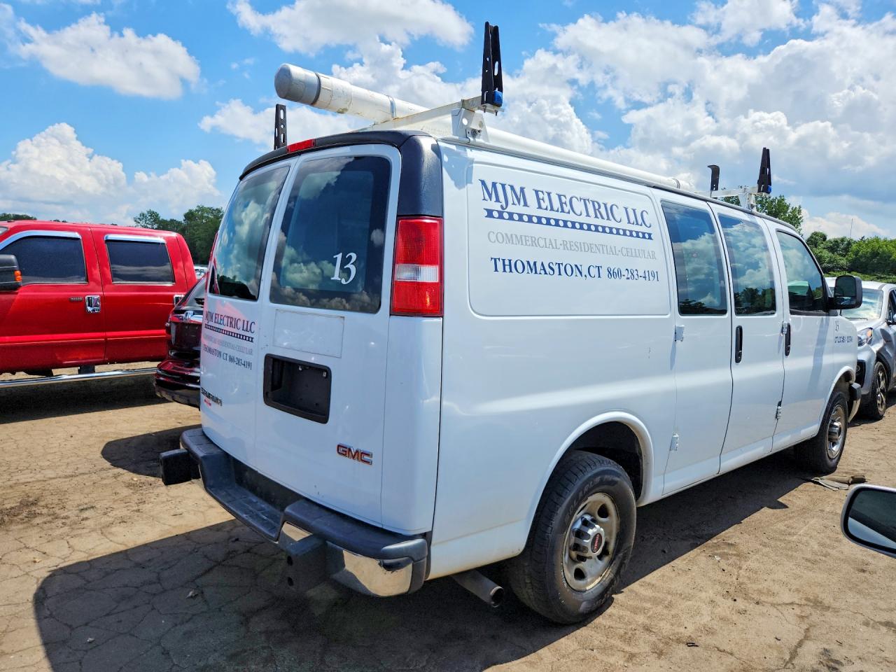 2017 GMC SAVANA G2500 — снимка 3