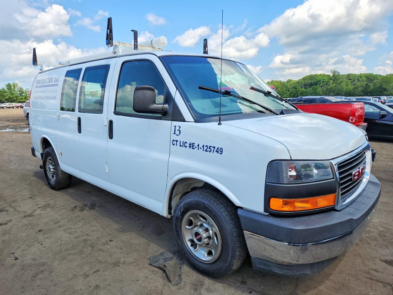 2017 GMC SAVANA G2500 — снимка 4