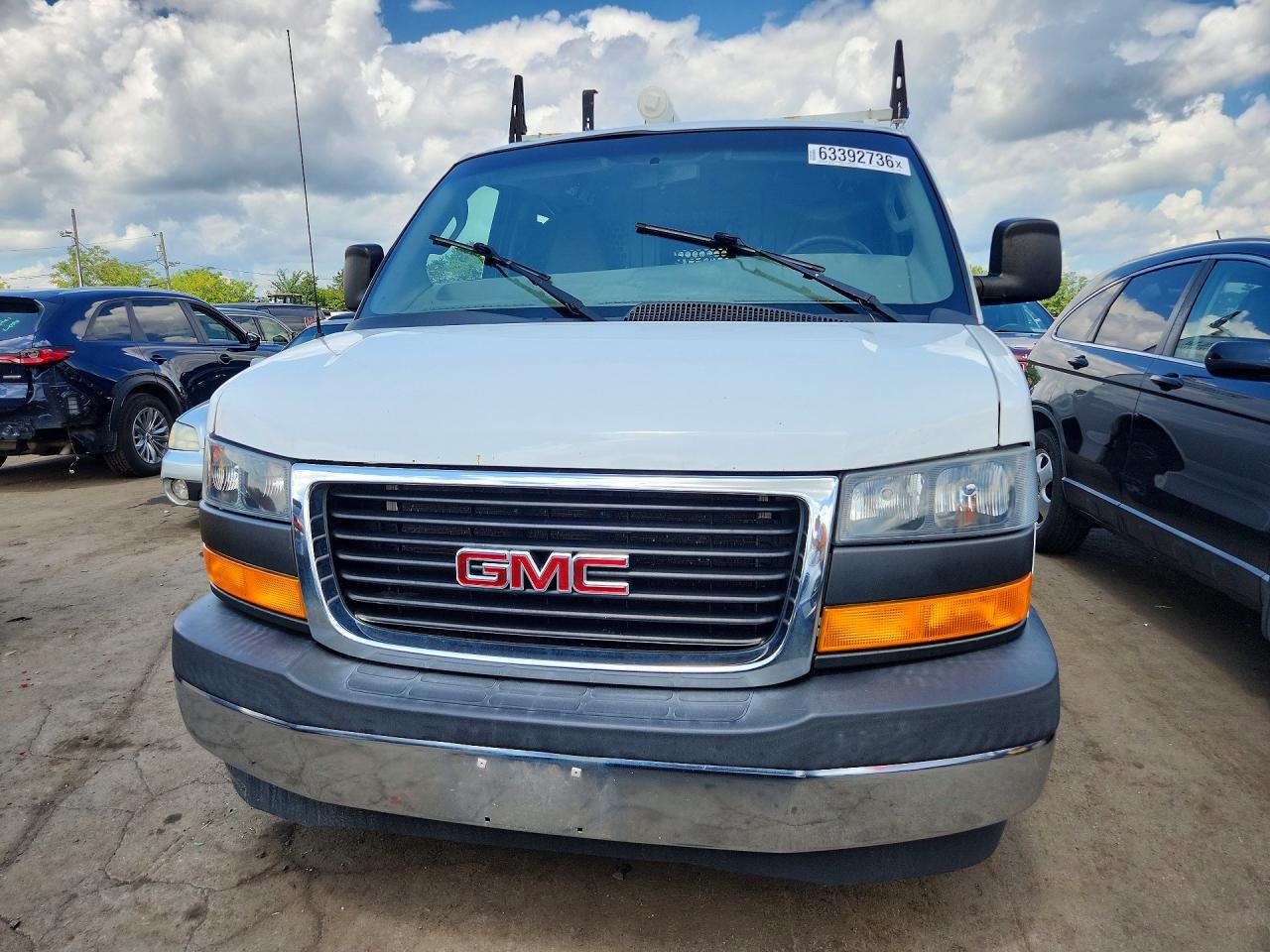 2017 GMC SAVANA G2500 — снимка 5