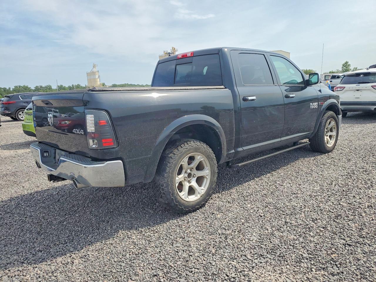 2017 RAM 1500 LARAMIE — снимка 3