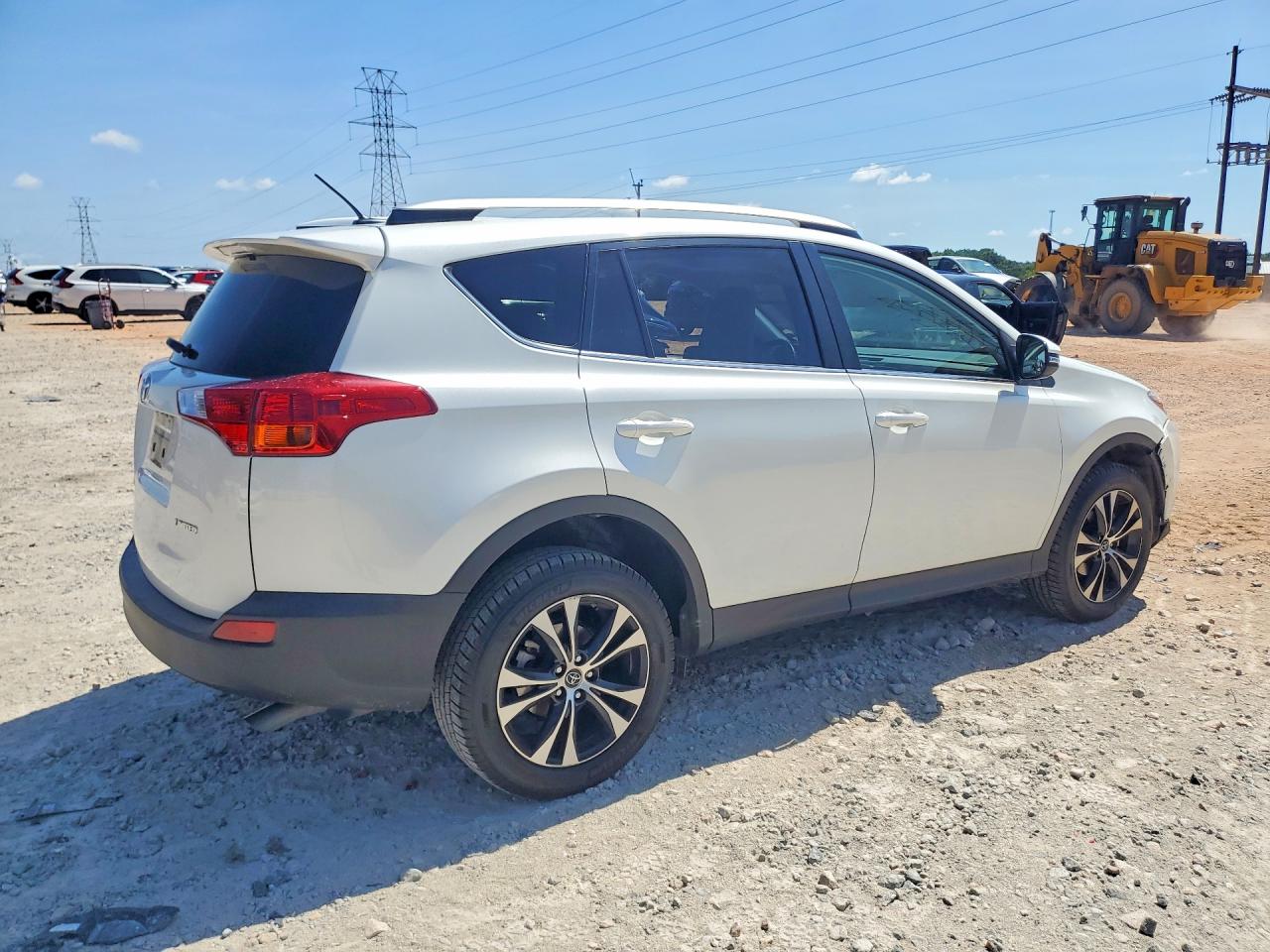 2015 TOYOTA RAV4 LIMITED — снимка 3