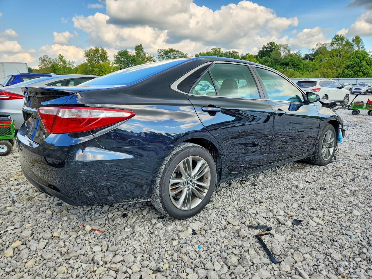 2015 TOYOTA CAMRY SE — снимка 3