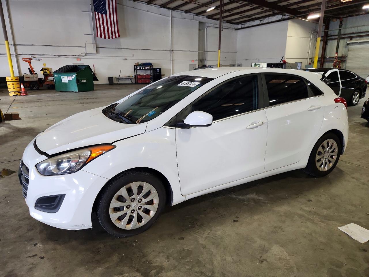 2016 HYUNDAI ELANTRA GT BASE